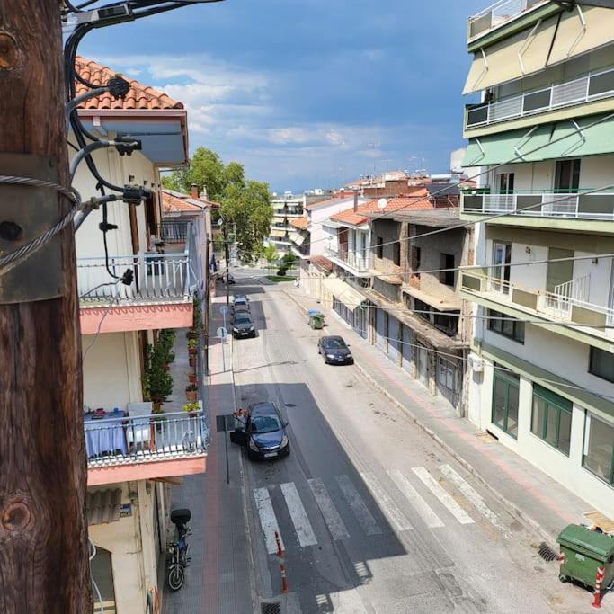 Great Apartment In Veria Luaran gambar