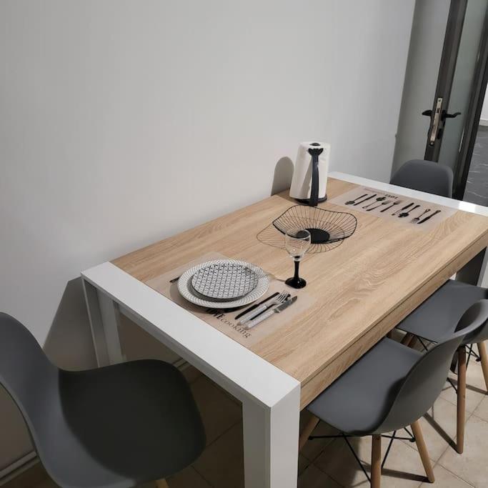 Great Apartment In Veria Luaran gambar