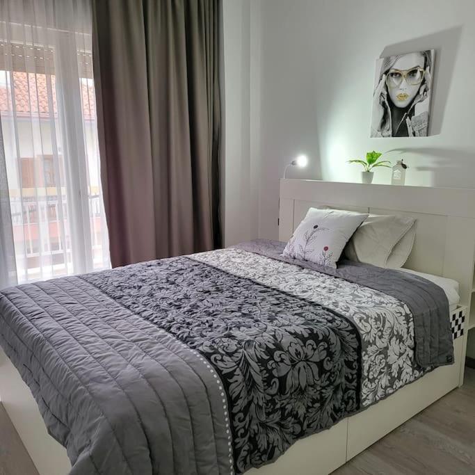 Great Apartment In Veria Luaran gambar